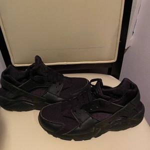 Nike Huarache shoes - Black - size 7M
